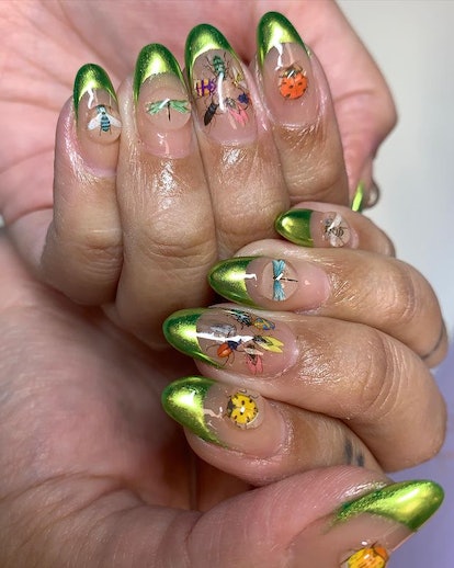 Bug nails invaded 2023.
